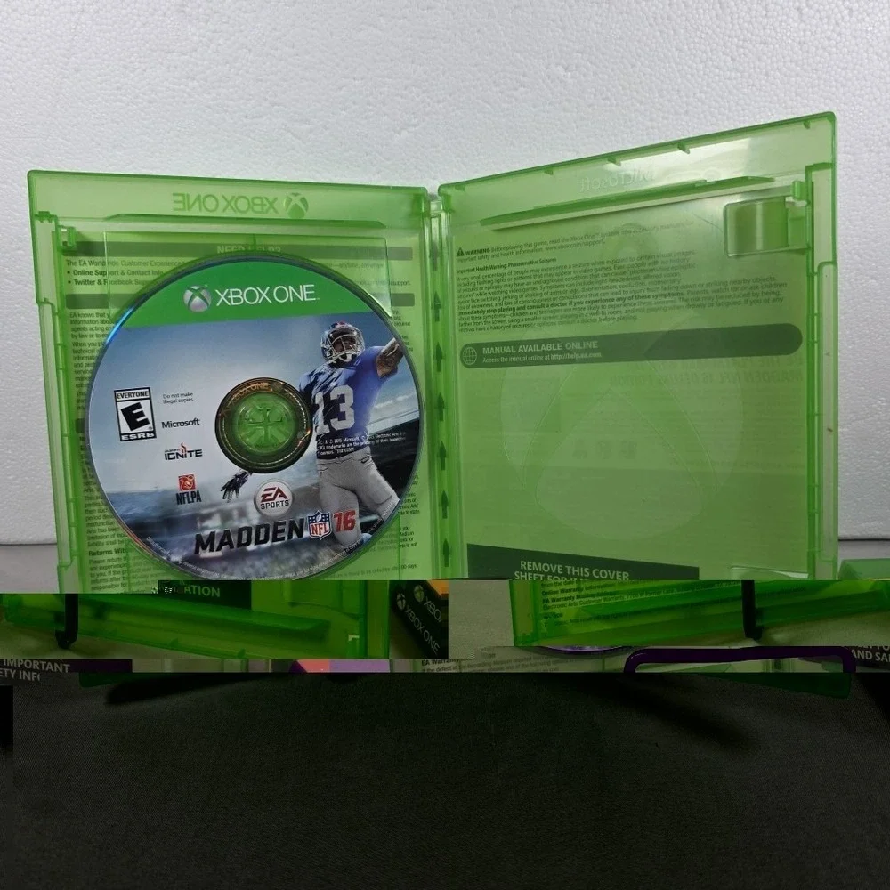 Lot Of 4 Xbox One Madden NFL Football Video Games 15, 16, 20,‎ 23 Bundle